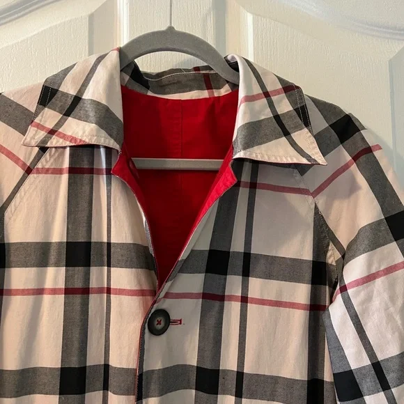 Reversible Red Plaid Short Rain Coat with Cuffs - Picture 4 of 9